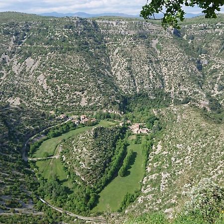 Gite En Cevennes Du Sud, Bergerie Restauree Au Rez De Jardin D'Une Bastide Avec Piscine, Vue Exceptionnelle, Authenticite Et Confort Saint-Laurent-le-Minier Luaran gambar
