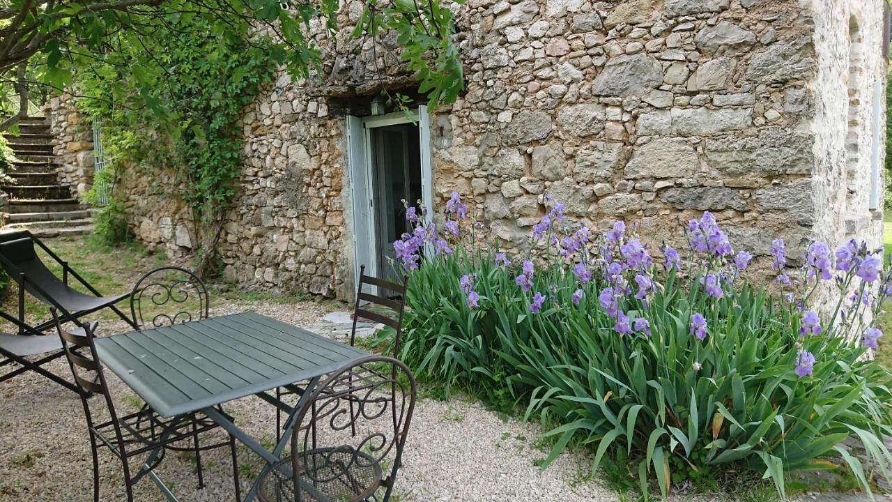 Gite En Cevennes Du Sud, Bergerie Restauree Au Rez De Jardin D'Une Bastide Avec Piscine, Vue Exceptionnelle, Authenticite Et Confort Saint-Laurent-le-Minier Luaran gambar