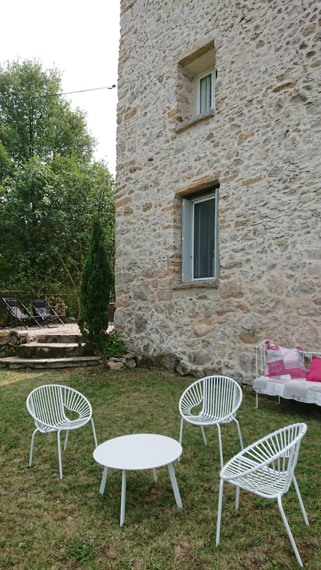 Gite En Cevennes Du Sud, Bergerie Restauree Au Rez De Jardin D'Une Bastide Avec Piscine, Vue Exceptionnelle, Authenticite Et Confort Saint-Laurent-le-Minier Luaran gambar
