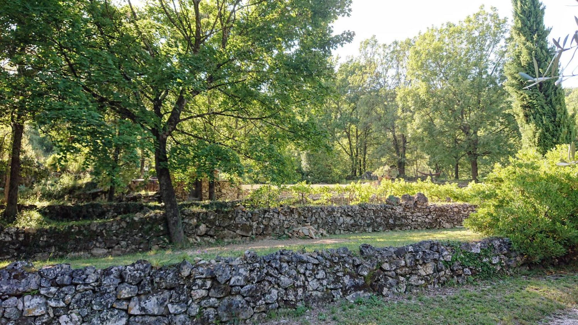Gite En Cevennes Du Sud, Bergerie Restauree Au Rez De Jardin D'Une Bastide Avec Piscine, Vue Exceptionnelle, Authenticite Et Confort Saint-Laurent-le-Minier Luaran gambar