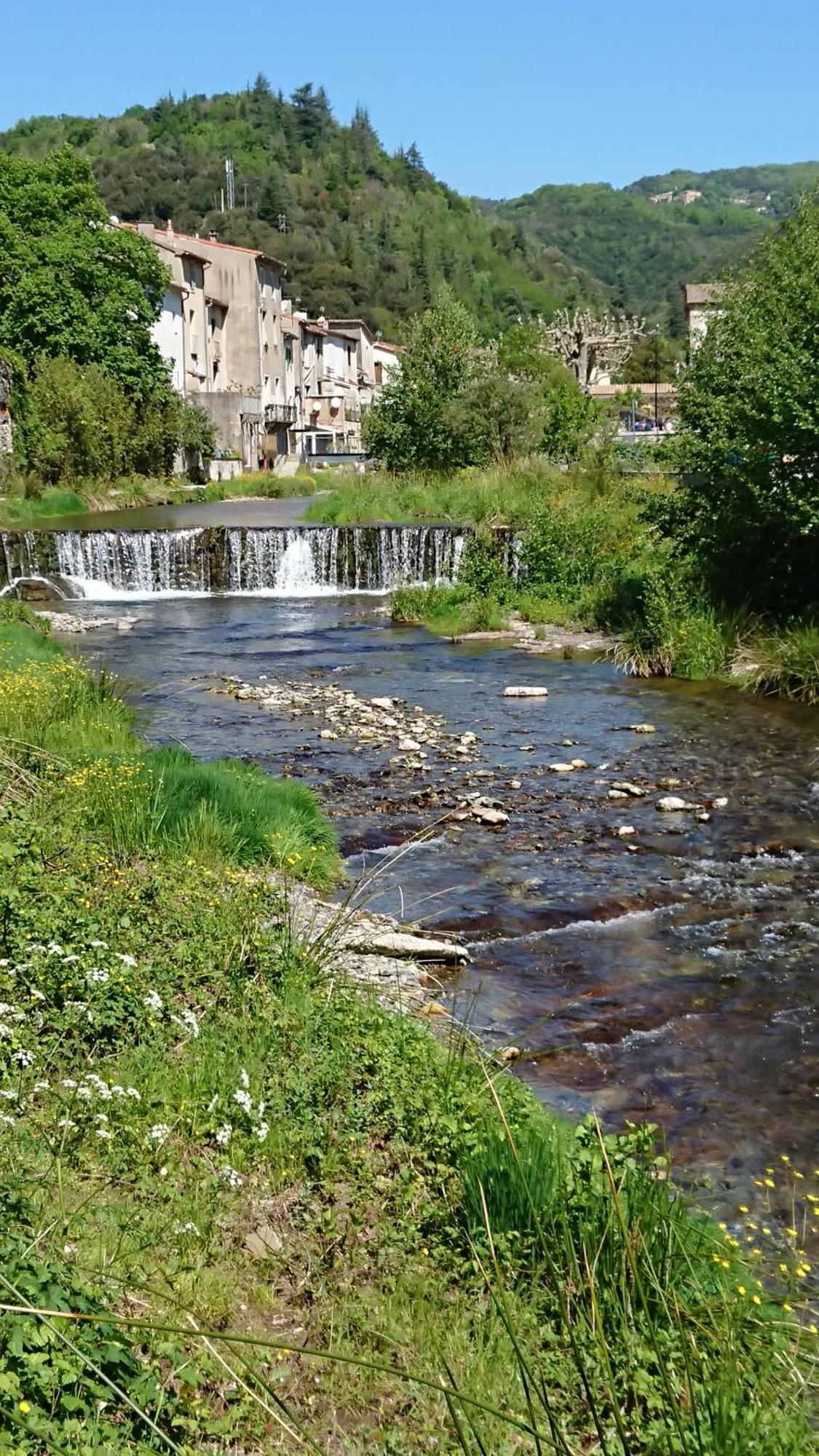 Gite En Cevennes Du Sud, Bergerie Restauree Au Rez De Jardin D'Une Bastide Avec Piscine, Vue Exceptionnelle, Authenticite Et Confort Saint-Laurent-le-Minier Luaran gambar
